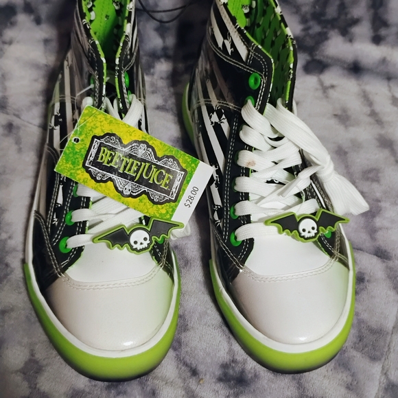 Beetlejuice Women's Ankle Boots - White and Green - Picture 1 of 5